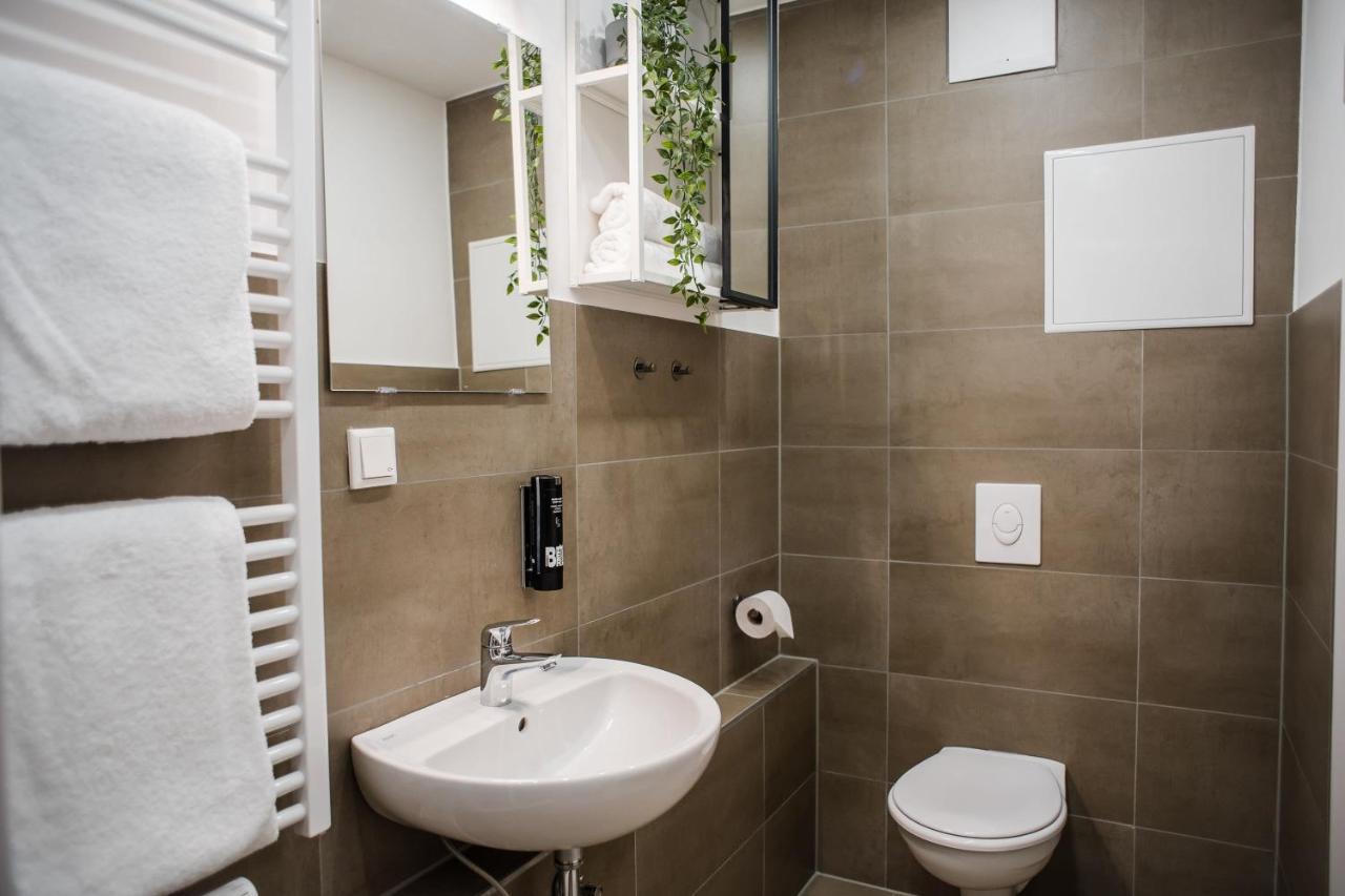 Fantastic 2 Bedroom Apartment Berlino Esterno foto